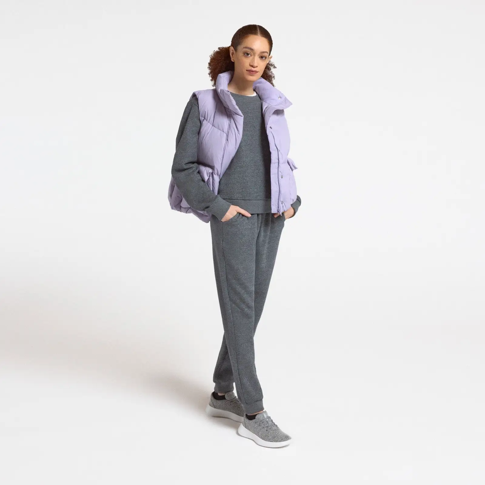 25Q1_Apparel_MerinoBlendSweatshirt_Site_PDP_Women_Natural_Grey_Heather_HeadToToe_5229_1600x1600_3c5c7544-da80-42ec-a7b3-8e9b39e0926e.webp